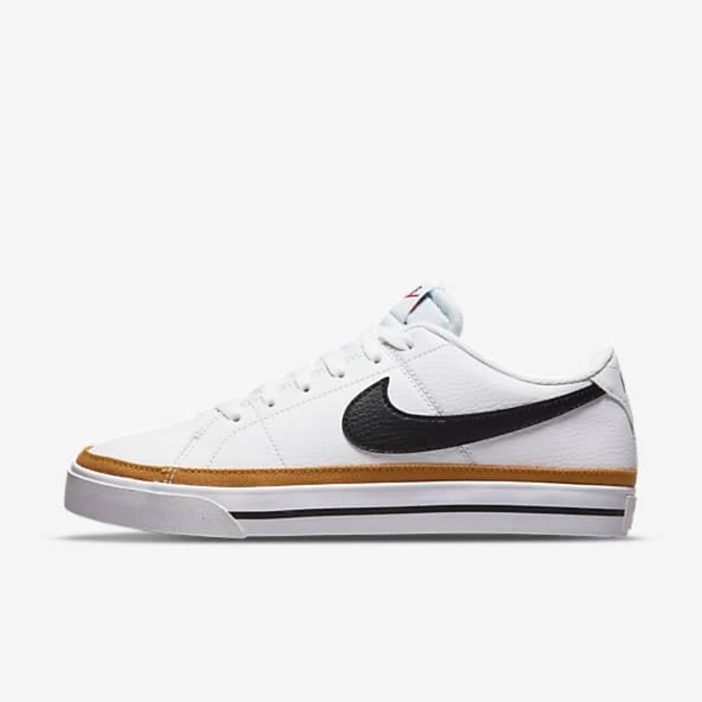 Nike - Picture 3 of 6